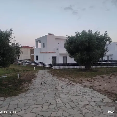 Вилла Molineux Luxury